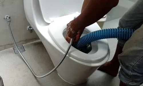 Pelancaran Saluran WC